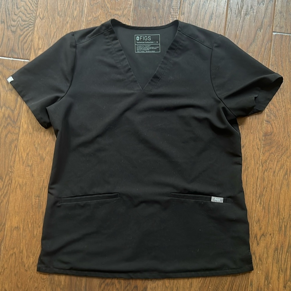 Black medium Figs scrub top Casma